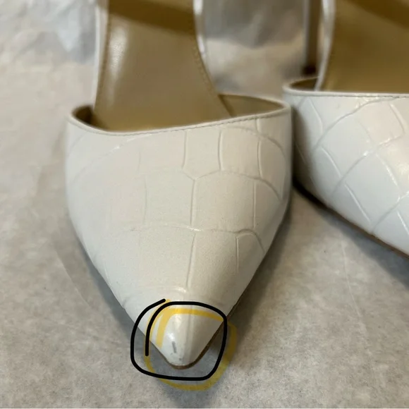 Michael Kors leather White Pointed stiletto Heels. - Picture 6 of 8